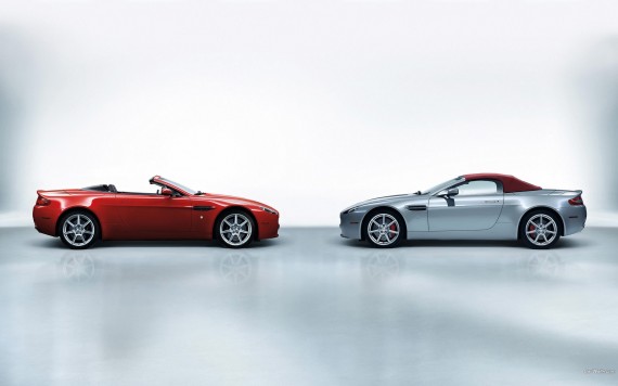 Free Send to Mobile Phone Vantage Roadster red vs blue Aston Martin wallpaper num.151
