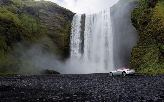 Free Send to Mobile Phone Vantage Roadster waterfall Aston Martin wallpaper num.143