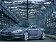 Aston Martin DBS / Aston Martin