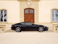 DB9 black side / Aston Martin