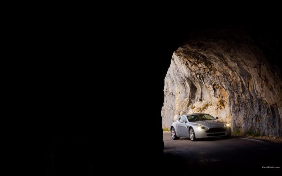 Free Send to Mobile Phone AM Vantage V8 tunnel Aston Martin wallpaper num.101