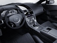black leather interior / Aston Martin