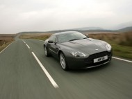 Download AM Vantage V8 road / Aston Martin