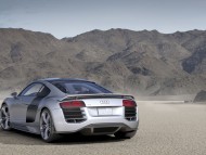 Download R8 V12 TDI 2008 back / Audi