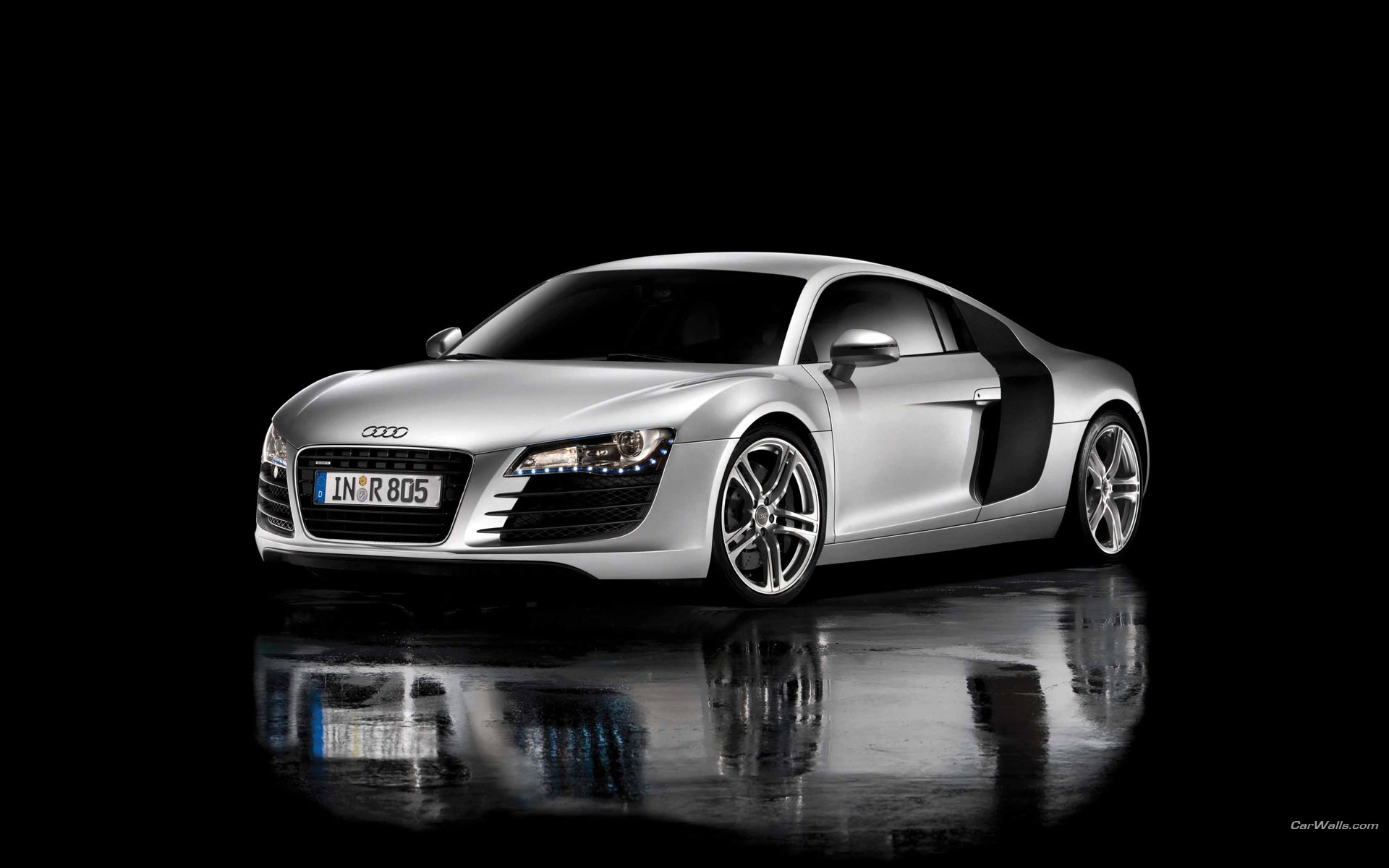 Download full size R8 silver coupe Audi wallpaper / 1920x1200