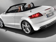 TT S white coupe cabriolet / Audi