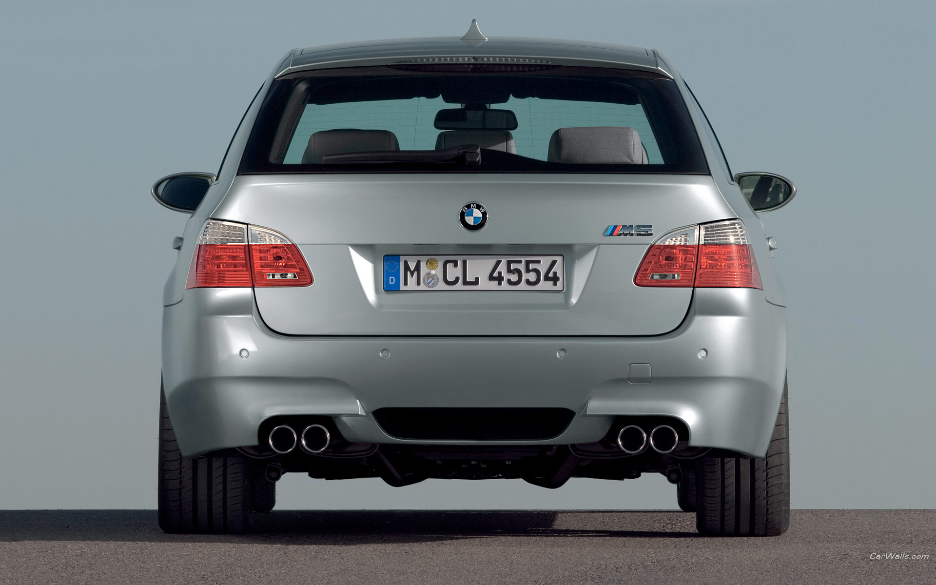 Download High quality M5 touring back Bmw wallpaper / 1920x1200