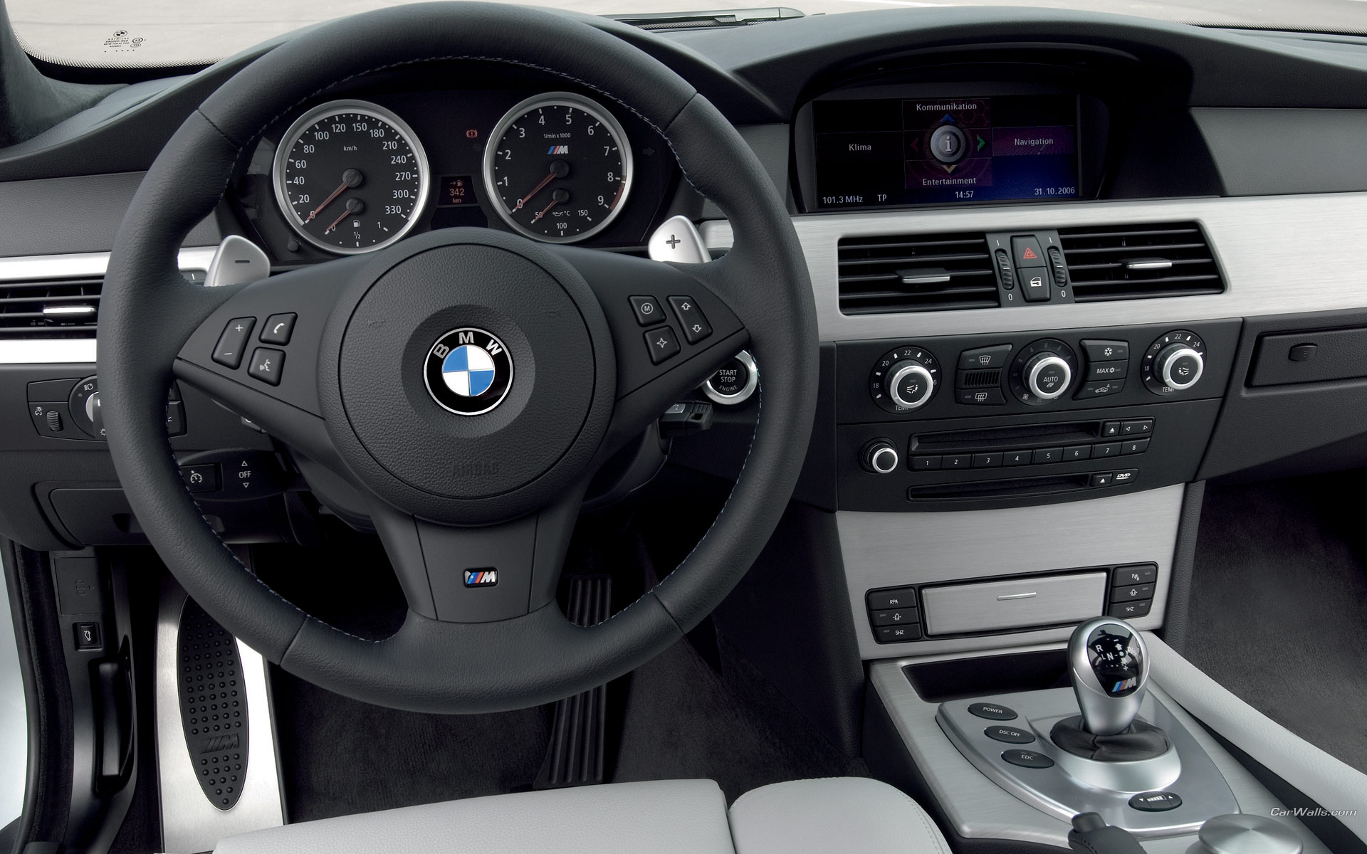 Download full size M5 touring dashboard Bmw wallpaper / 1920x1200