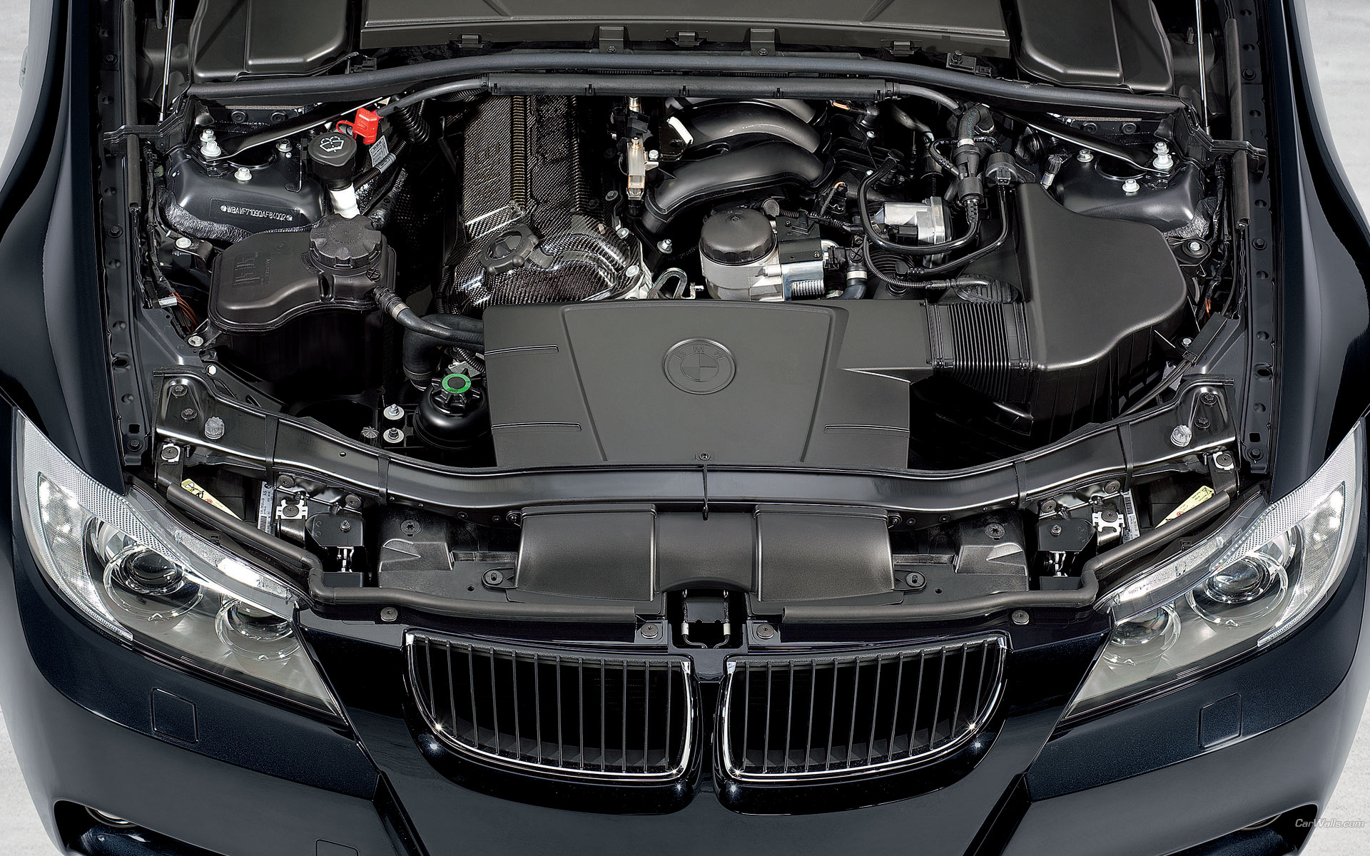 Download full size 320si engine Bmw wallpaper / 1920x1200