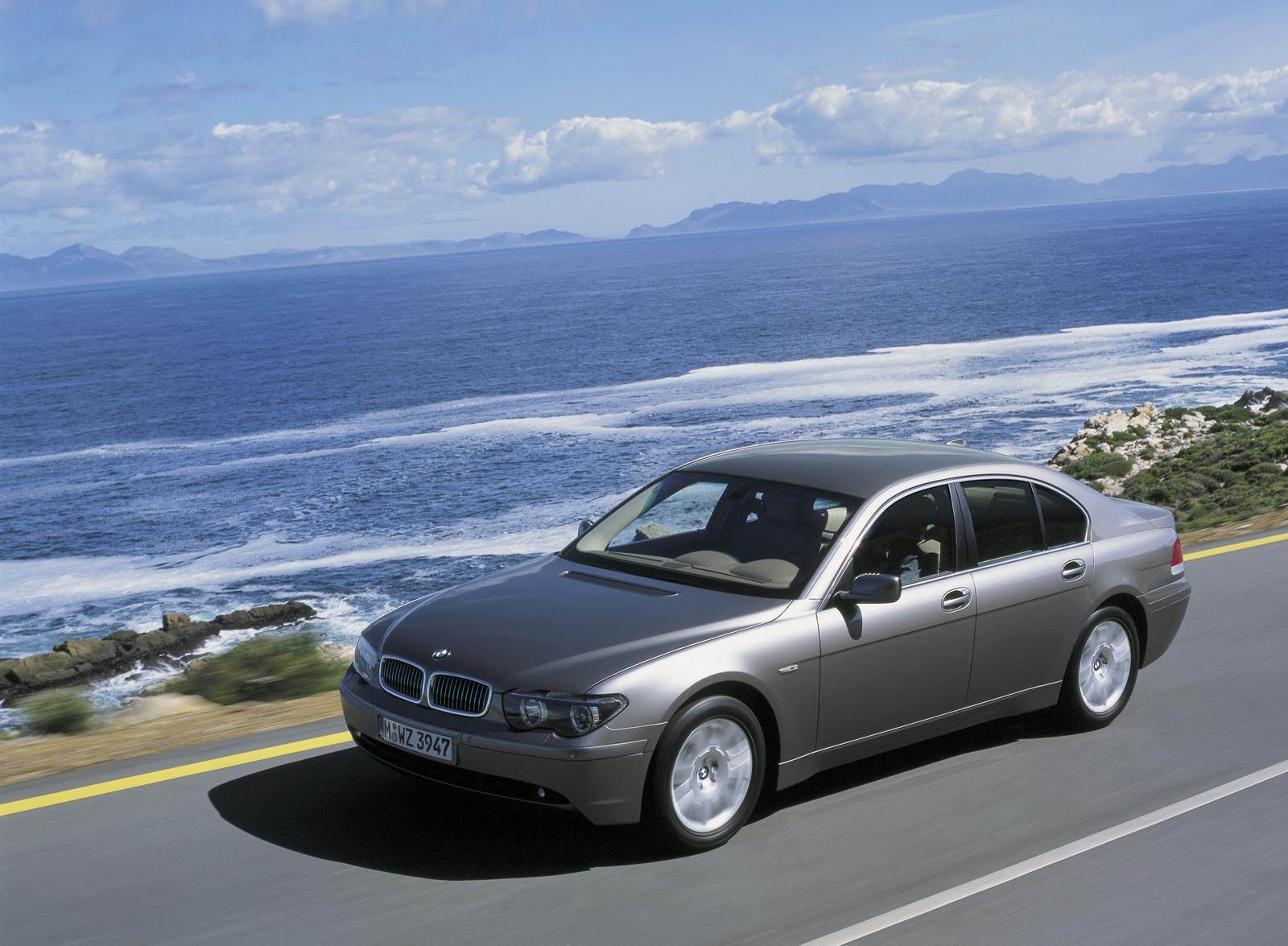 Download HQ Bmw wallpaper / Cars / 1600x1175