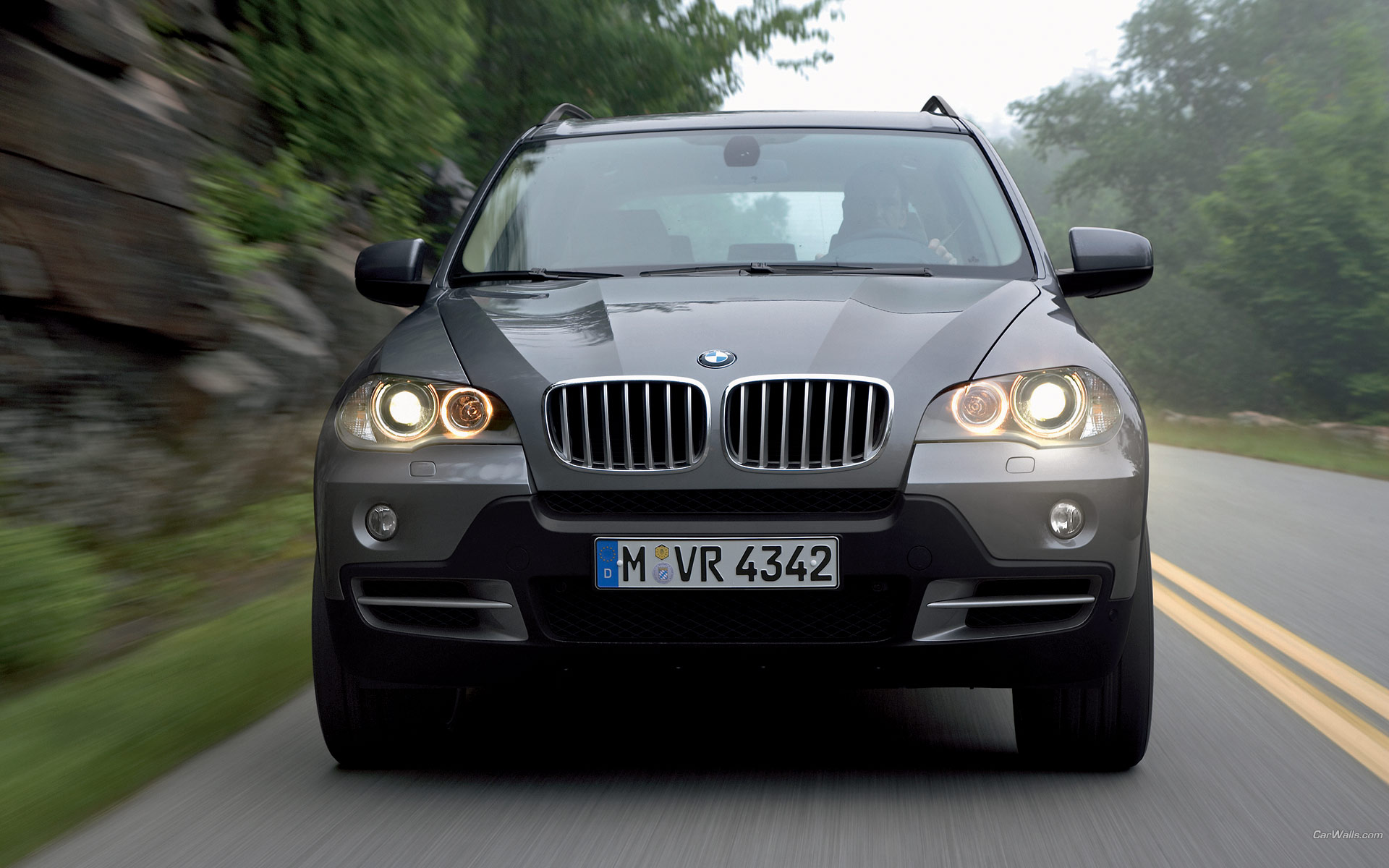 Download HQ X5 jeep grey front Bmw wallpaper / 1920x1200