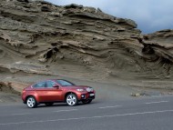 Download X6 red side mountains / Bmw