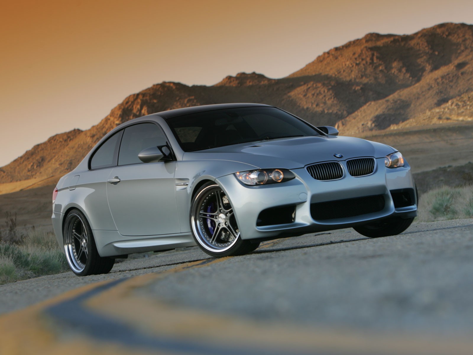 Download full size silver car Bmw wallpaper / 1600x1200