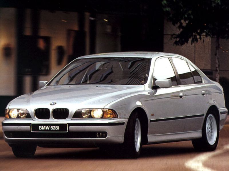 Download Bmw / Cars wallpaper / 800x600