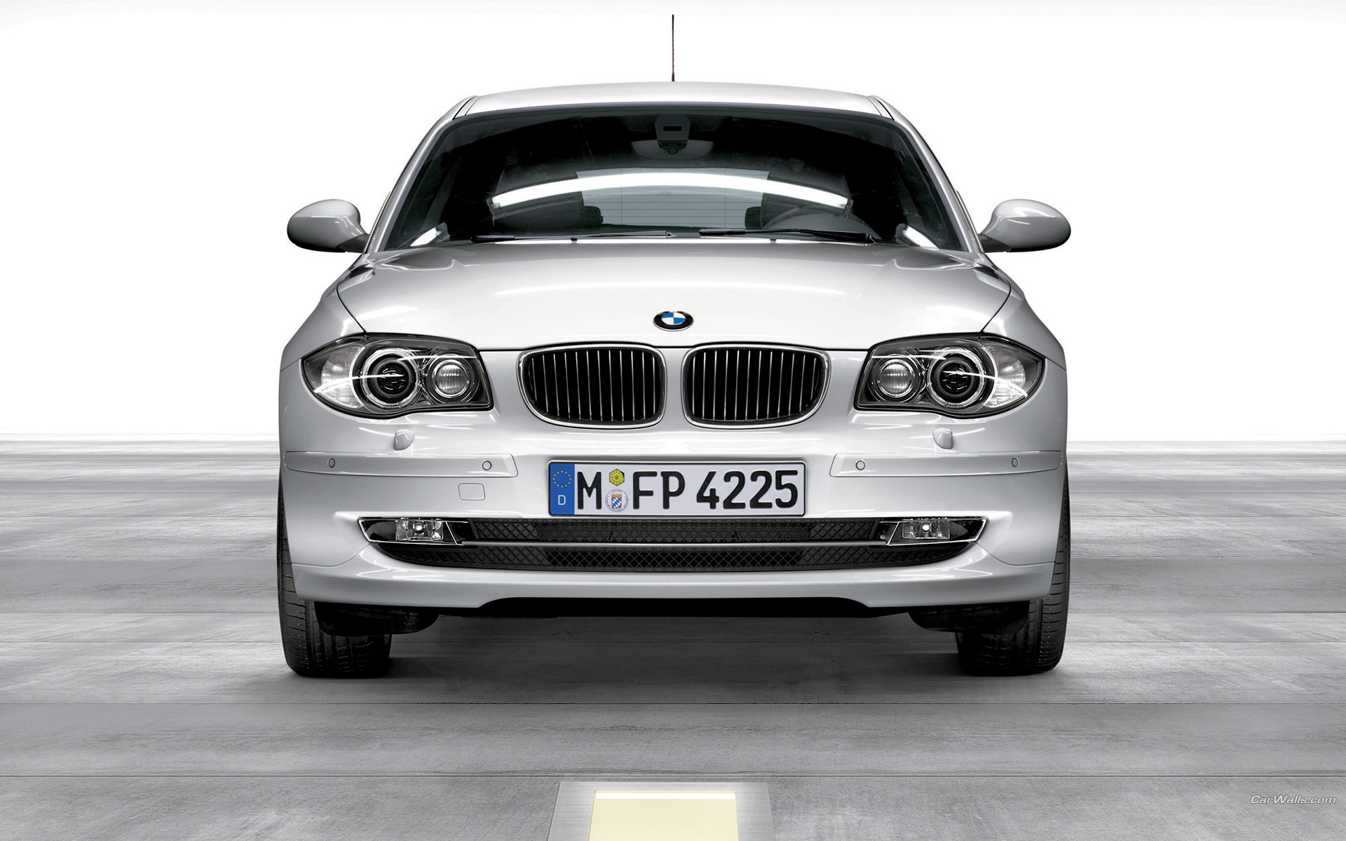 Download High quality BMW series Bmw wallpaper / 1920x1200