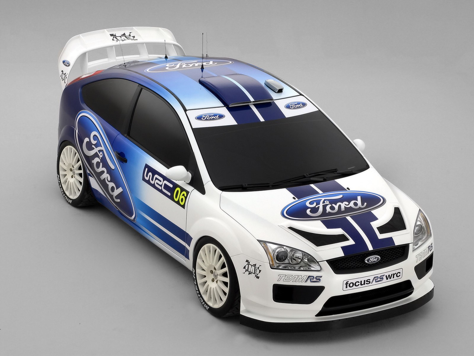 Download full size Ford Focus WRC 2006 01 Ford wallpaper / 1600x1200