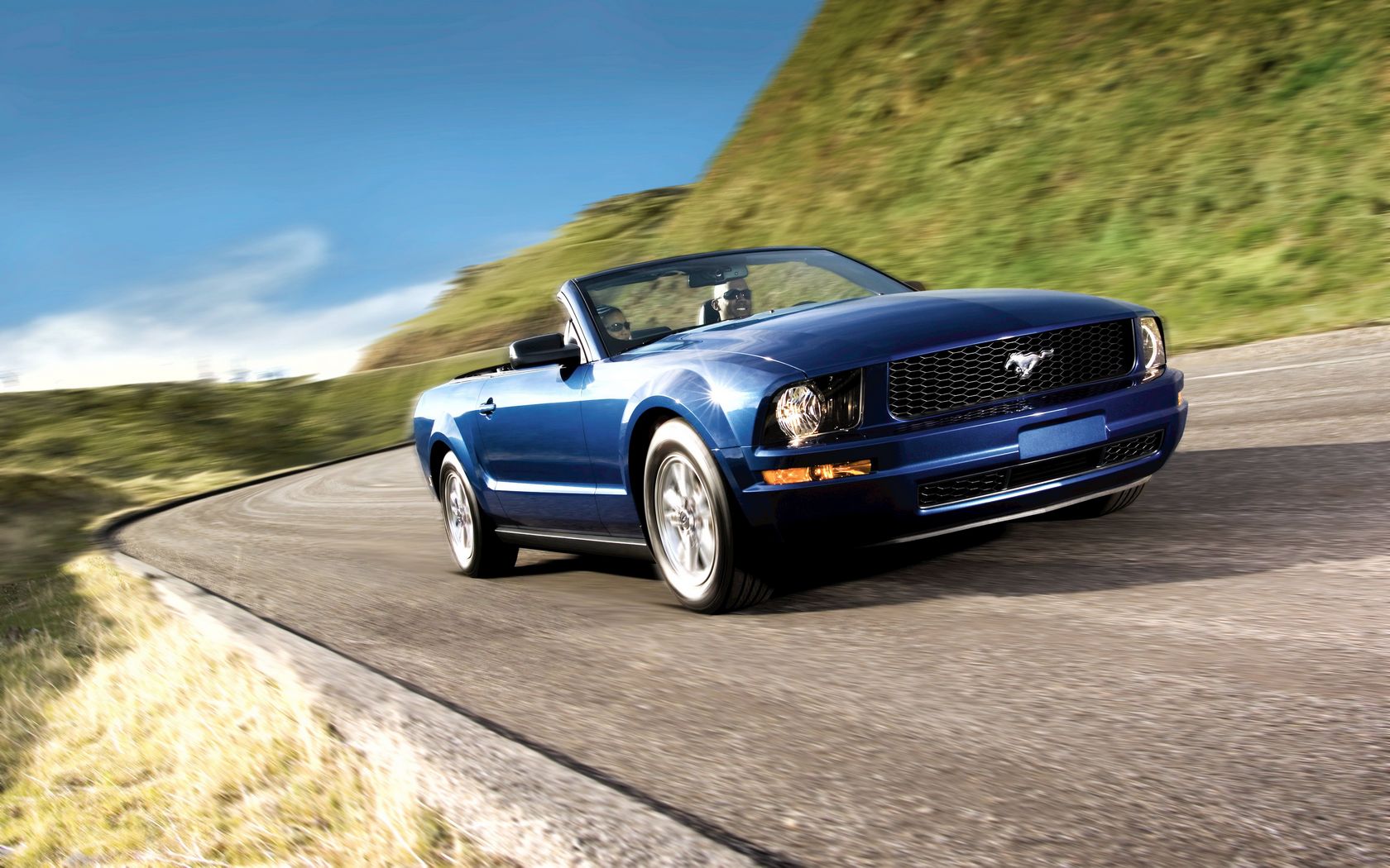 Download HQ Mustang-Convertible Ford wallpaper / 1680x1050