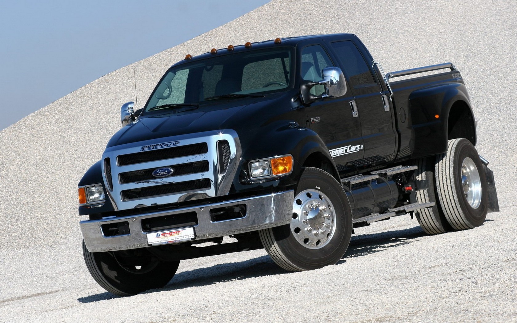 Download High quality Ford F-650 Ford wallpaper / 1680x1050