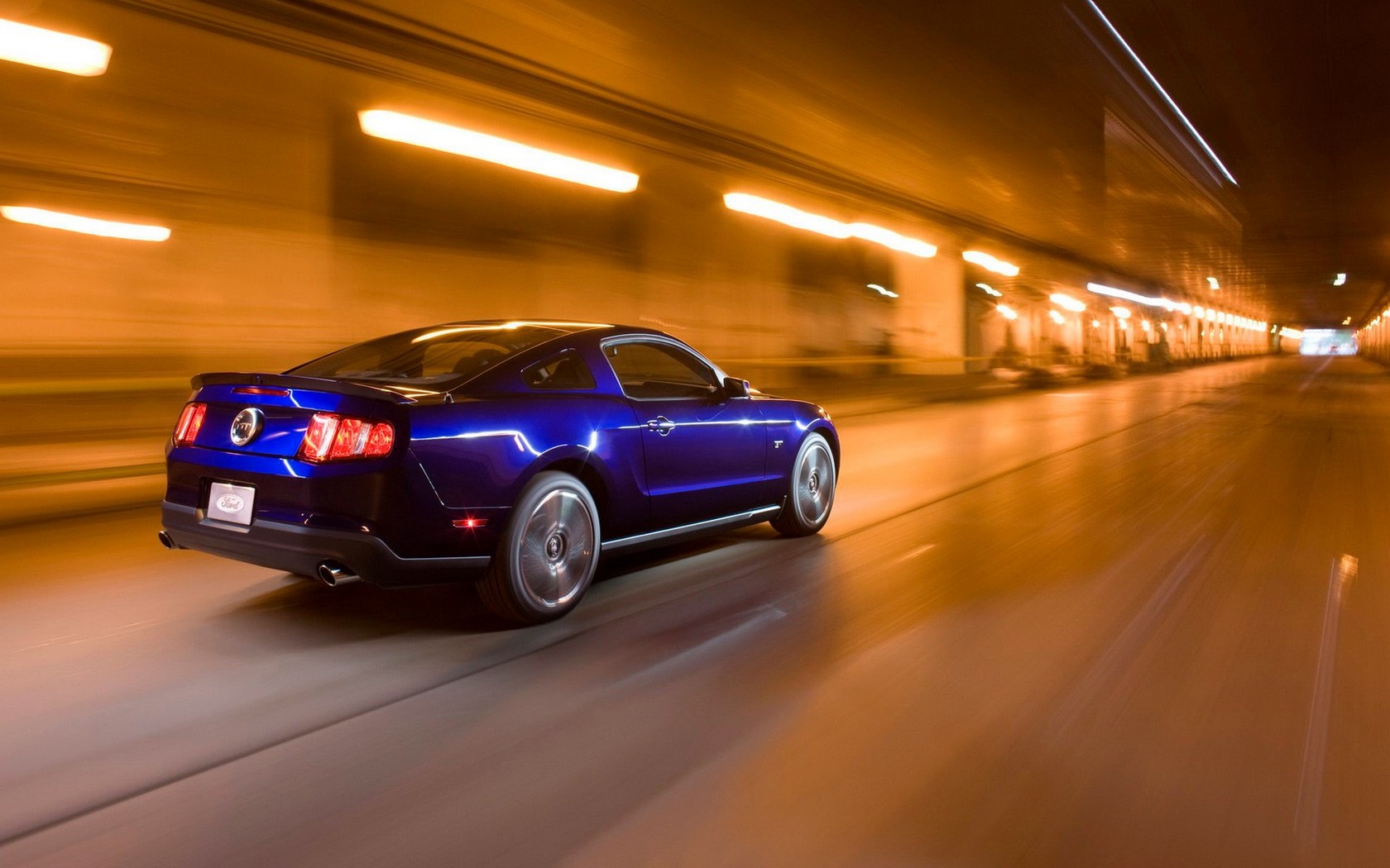 Download HQ mustang 2010 Ford wallpaper / 1680x1050