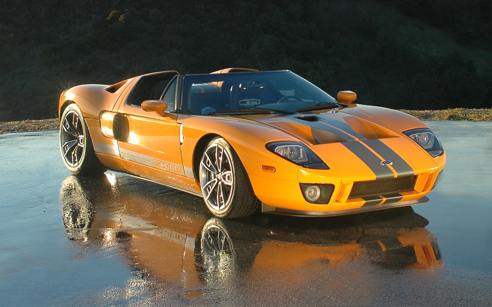 Download full size ford GT Ford wallpaper / 1680x1050