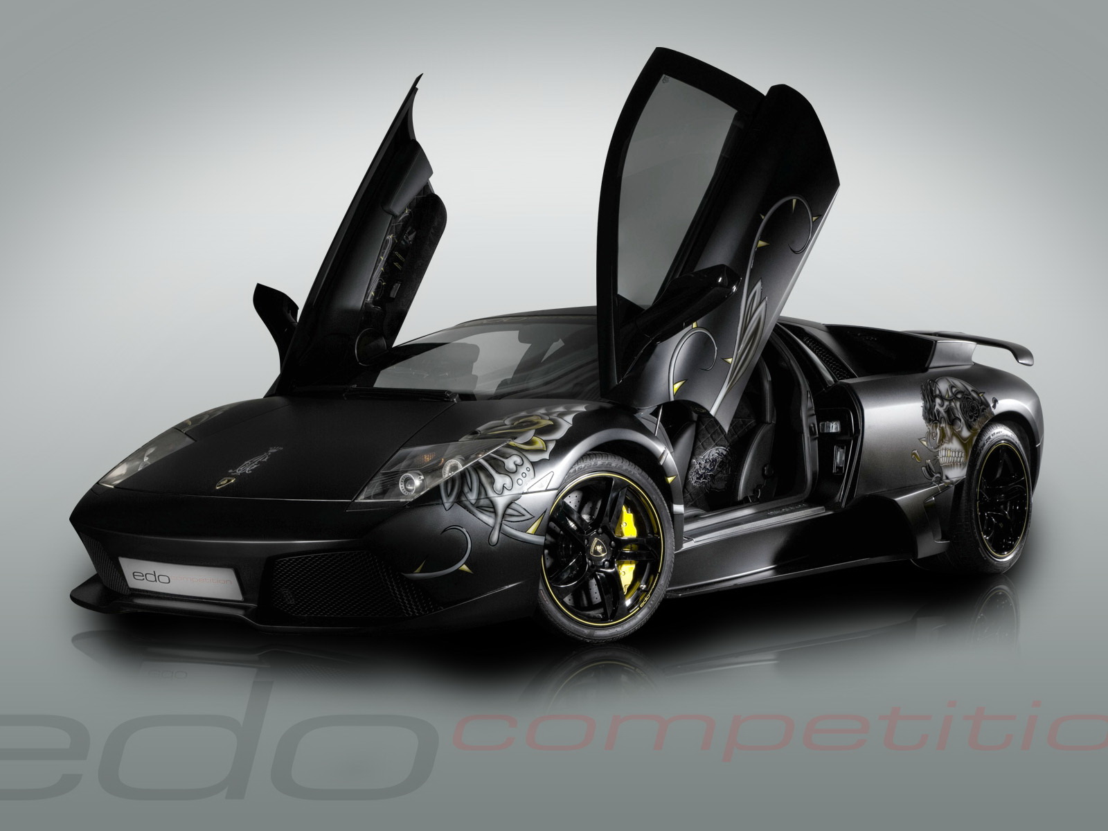 Download High quality Lamborghini wallpaper / Cars / 1600x1200