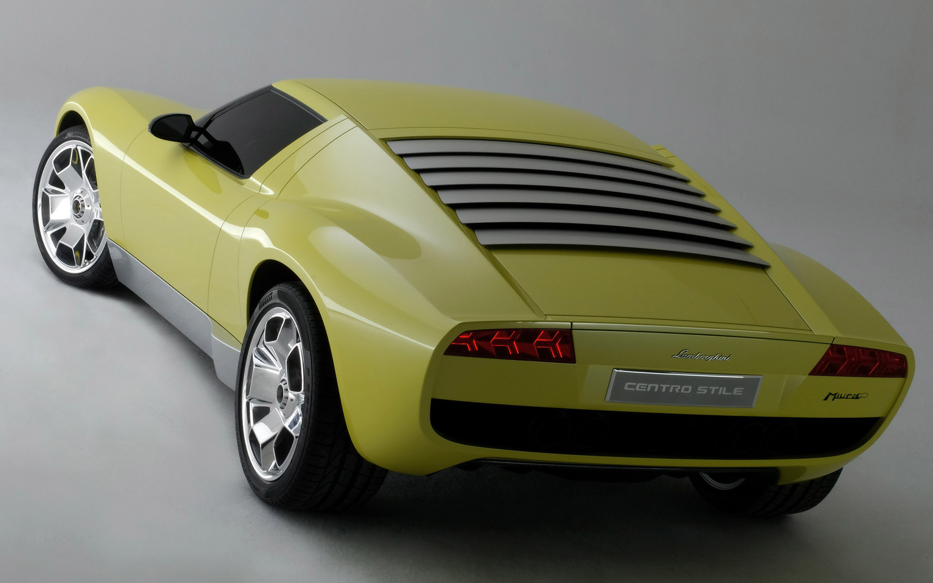 Download HQ Lamborghini wallpaper / Cars / 1920x1200