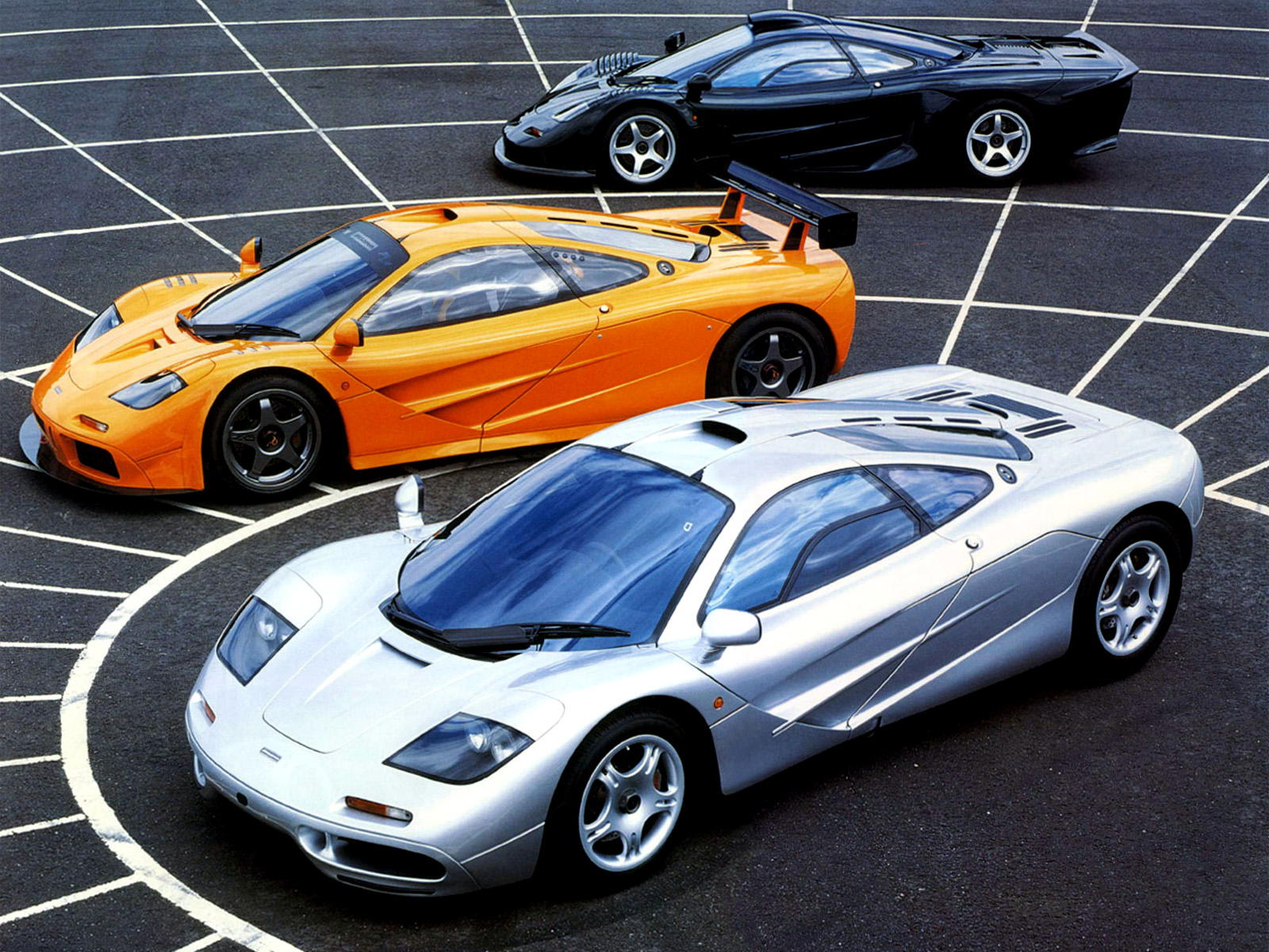 Download full size three supercars McLaren wallpaper / 1600x1200