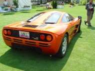 Download orange supercar / McLaren