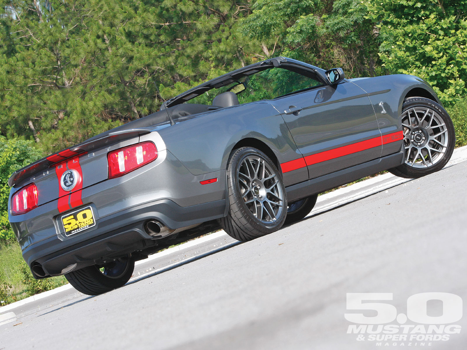 Download full size GT 500 Mustang wallpaper / 1600x1200