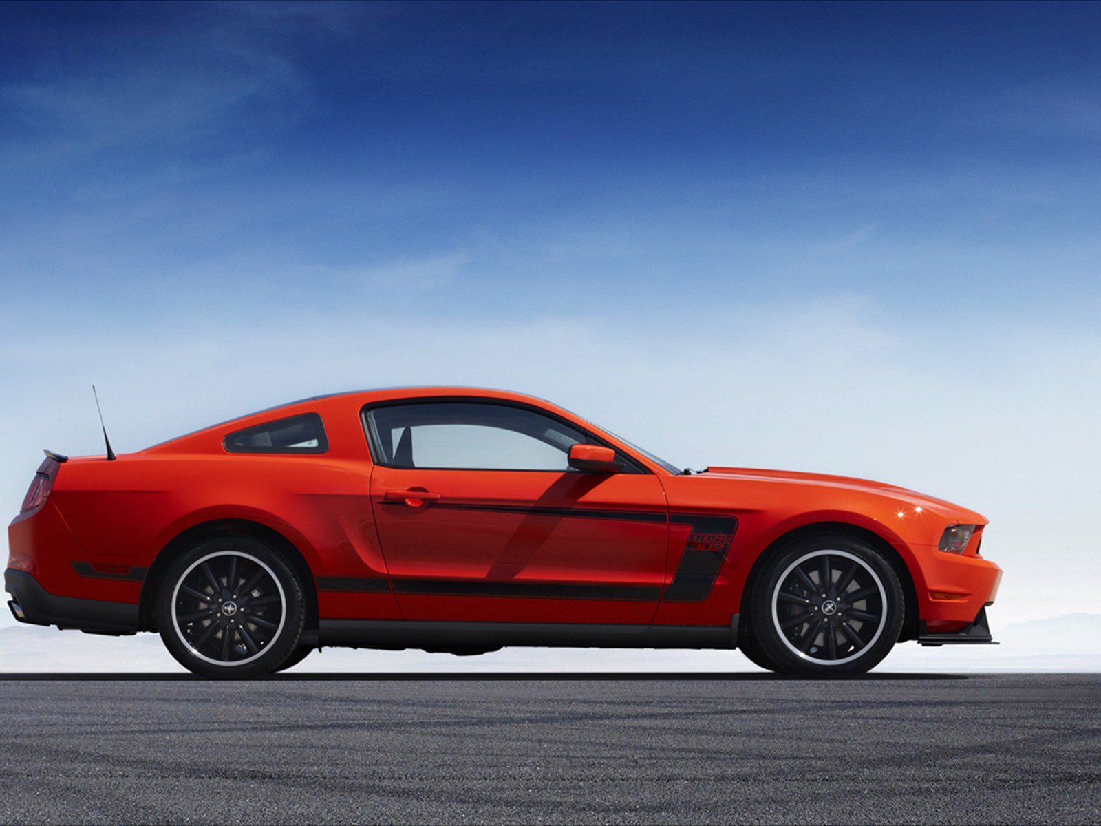 Download full size red Boss 302 Mustang wallpaper / 1600x1200