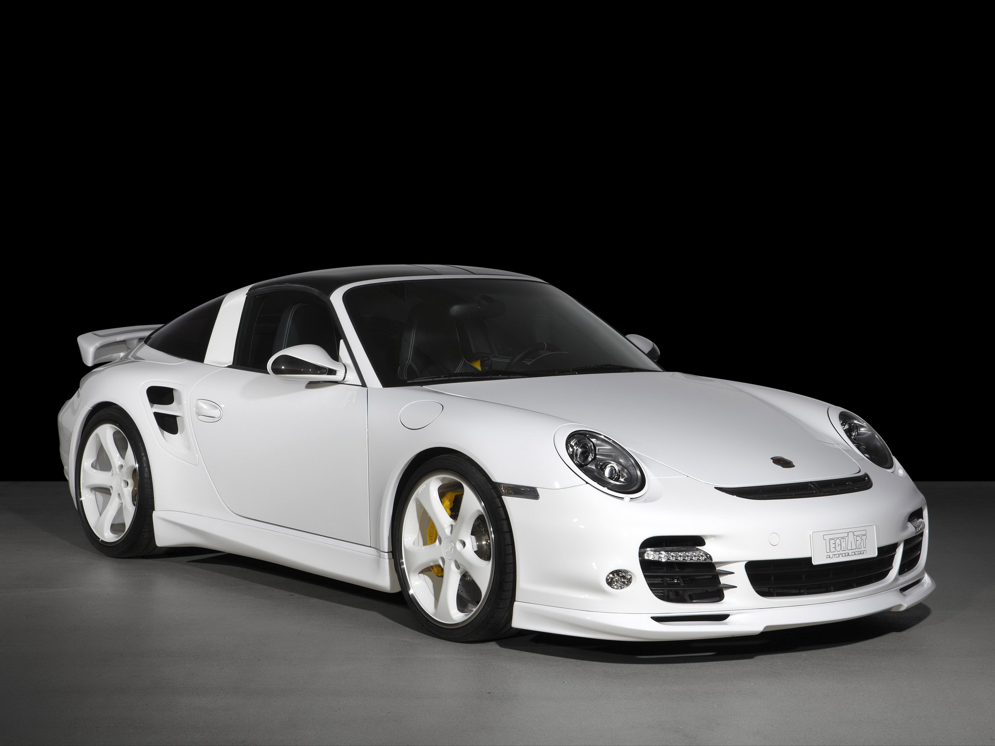 Download High quality white coupe Porshe wallpaper / 2048x1536