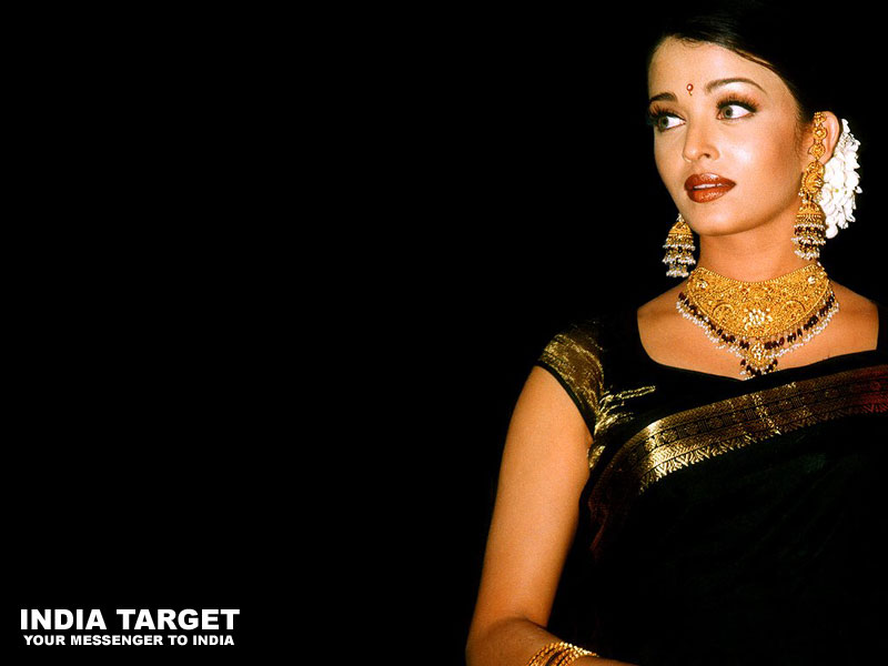 Download Aishwarya Rai / Celebrities Female wallpaper / 800x600