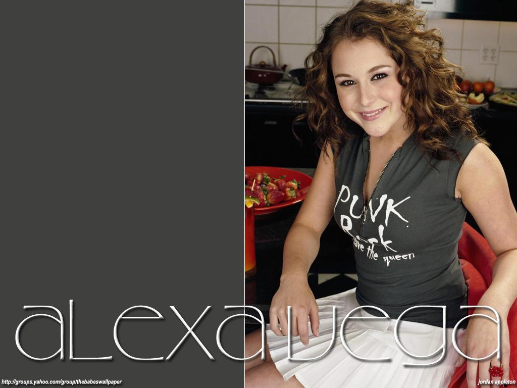 Full size Alexa Vega wallpaper / Celebrities Female / 1024x768