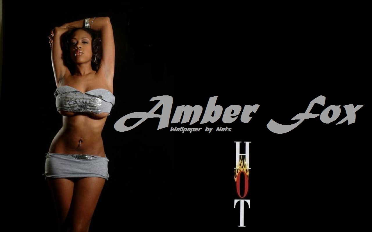 Download full size Amber Fox wallpaper / Celebrities Female / 1280x800