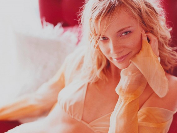 Free Send to Mobile Phone Amy Smart Celebrities Female wallpaper num.27
