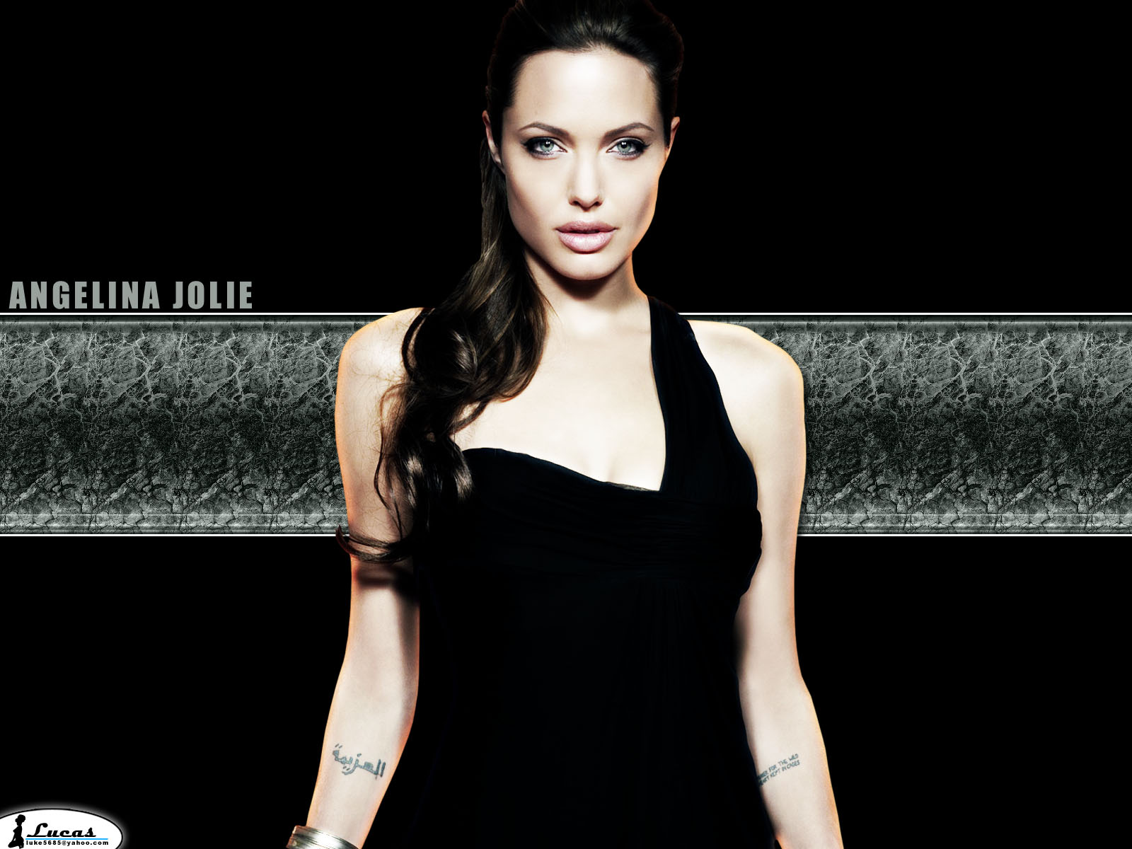 Download HQ Angelina Jolie wallpaper / Celebrities Female / 1600x1200