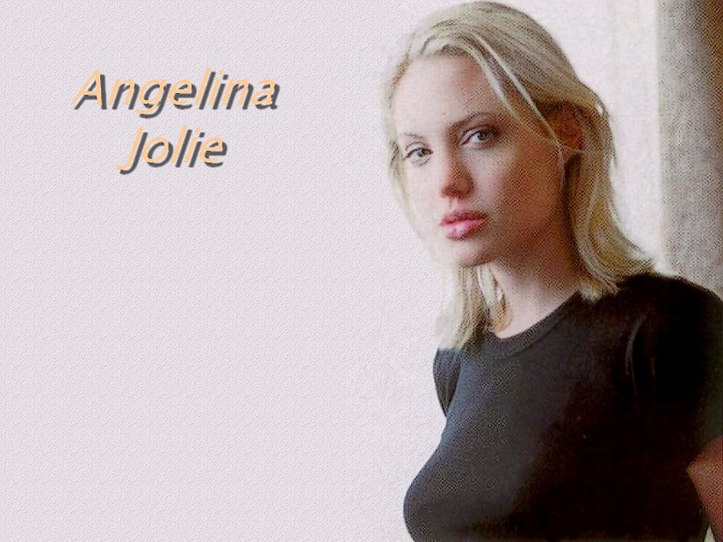 Download Angelina Jolie / Celebrities Female wallpaper / 1024x768