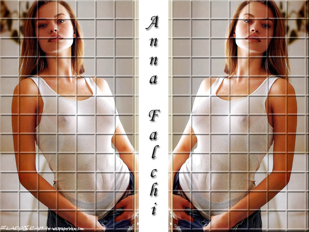 Full size Anna Falchi wallpaper / Celebrities Female / 1024x768