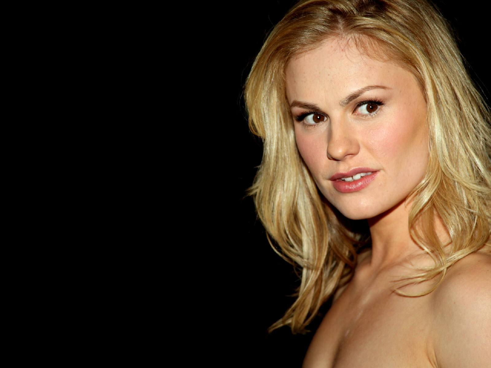 Download High quality Anna Paquin wallpaper / Celebrities Female / 1600x1200