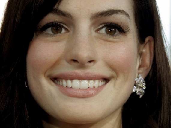 Free Send to Mobile Phone Anne Hathaway Celebrities Female wallpaper num.43