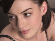 Anne Hathaway / Celebrities Female