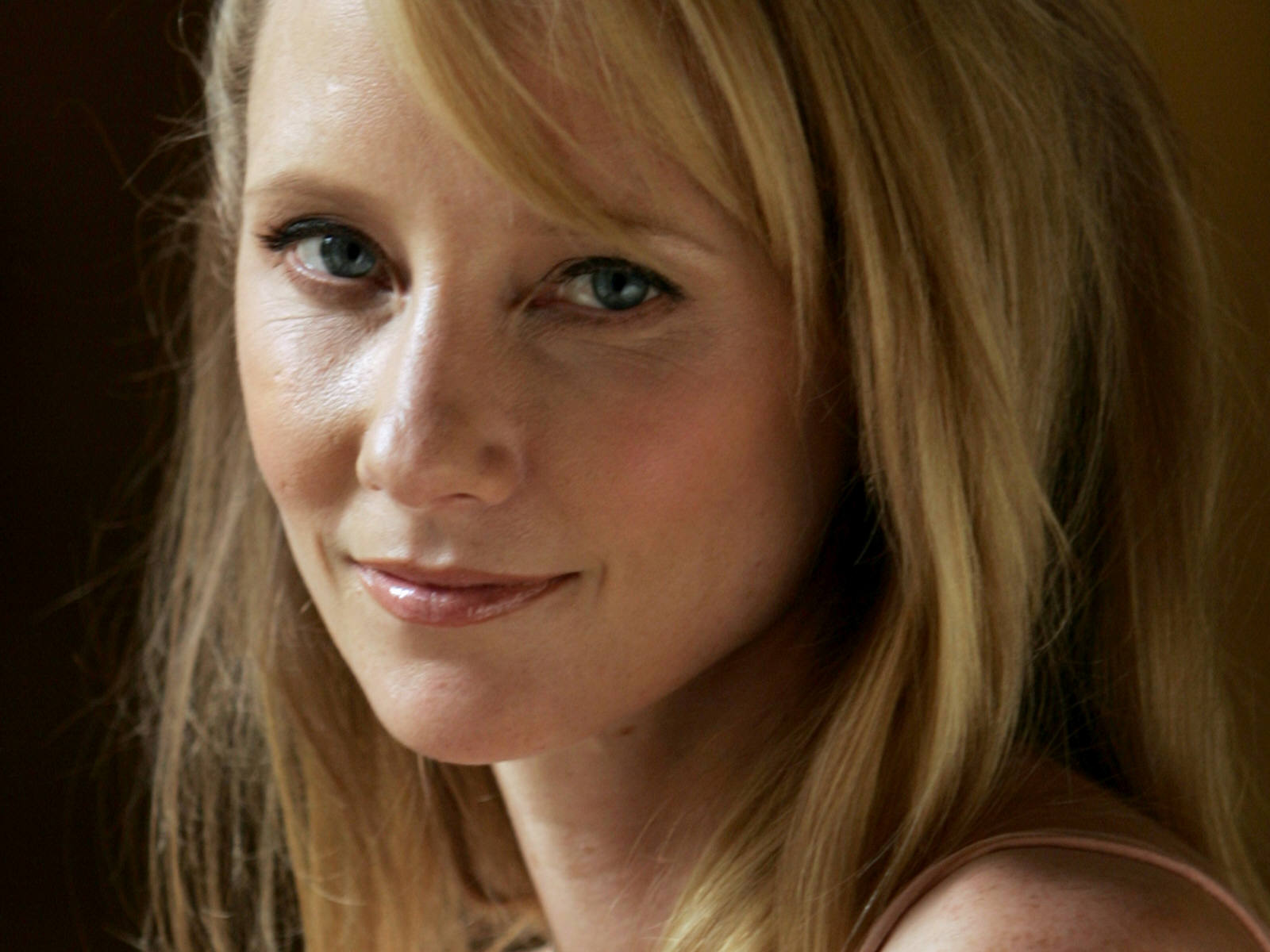 Anne Heche Wallpapers