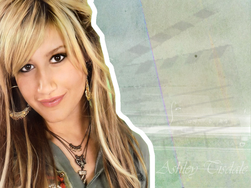 Full size Ashley Tisdale wallpaper / Celebrities Female / 1024x768