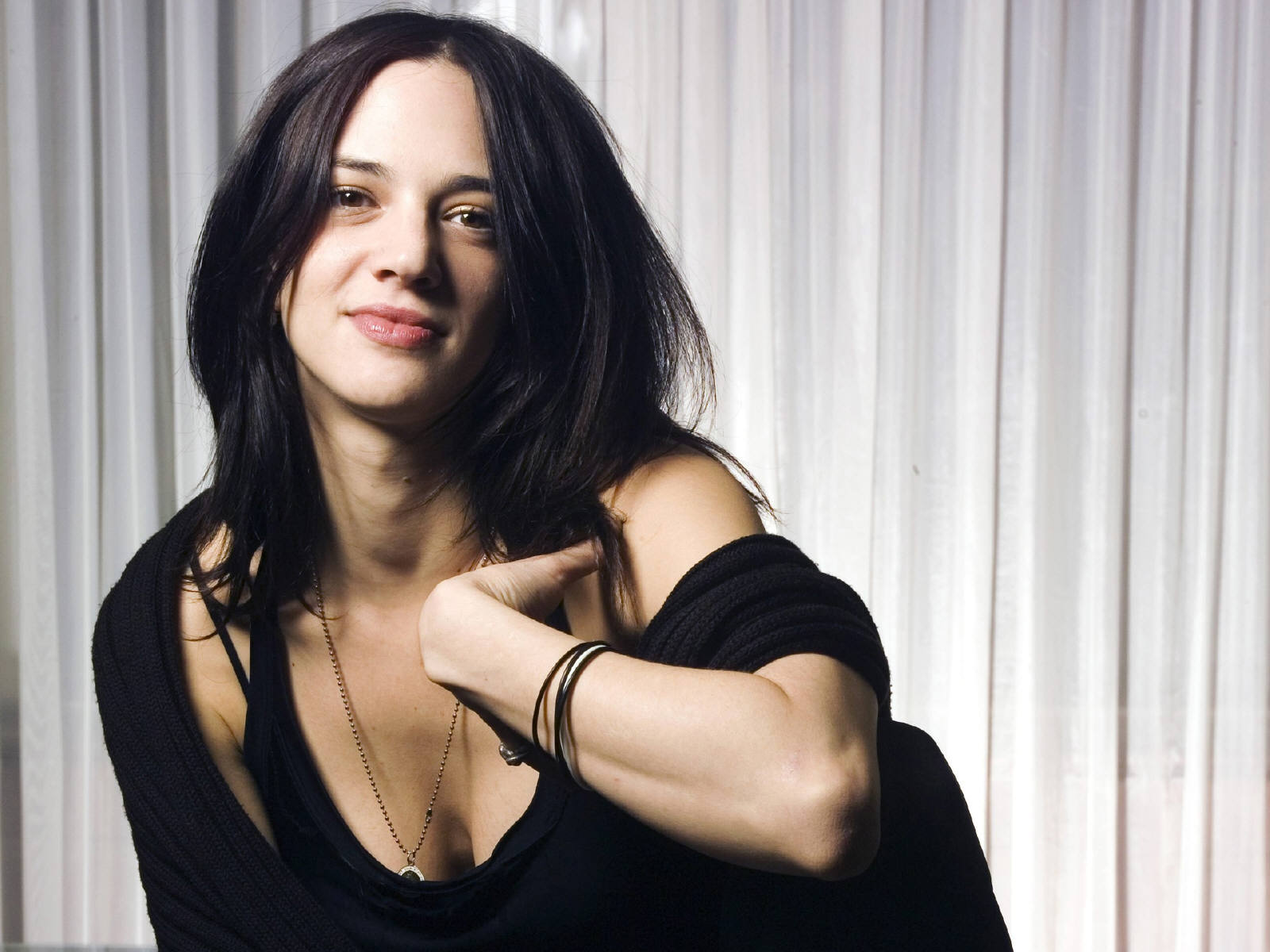 Download HQ Asia Argento wallpaper / Celebrities Female / 1600x1200
