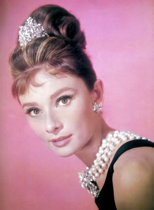 Free Send to Mobile Phone Audrey Hepburn Celebrities Female wallpaper num.17