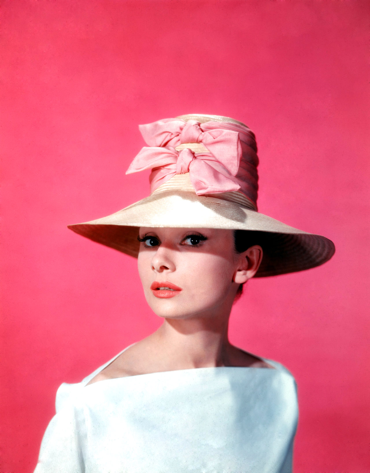 Download High quality Audrey Hepburn wallpaper / Celebrities Female / 1280x1638