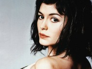 Download Audrey Tautou / Celebrities Female