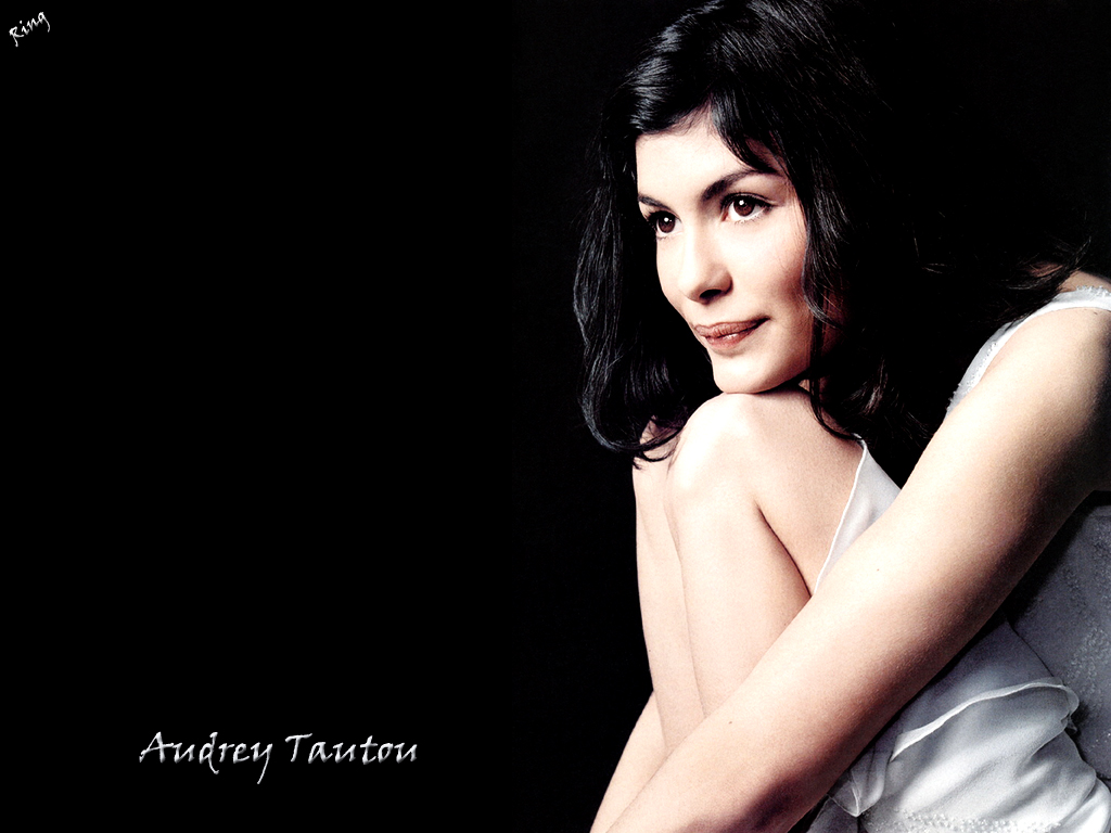 Full size Audrey Tautou wallpaper / Celebrities Female / 1024x768