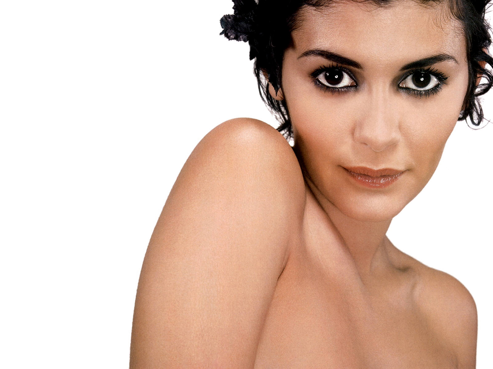 Download High quality Audrey Tautou wallpaper / Celebrities Female / 1600x1200