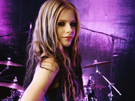 Free Send to Mobile Phone Avril Lavigne Celebrities Female wallpaper num.59